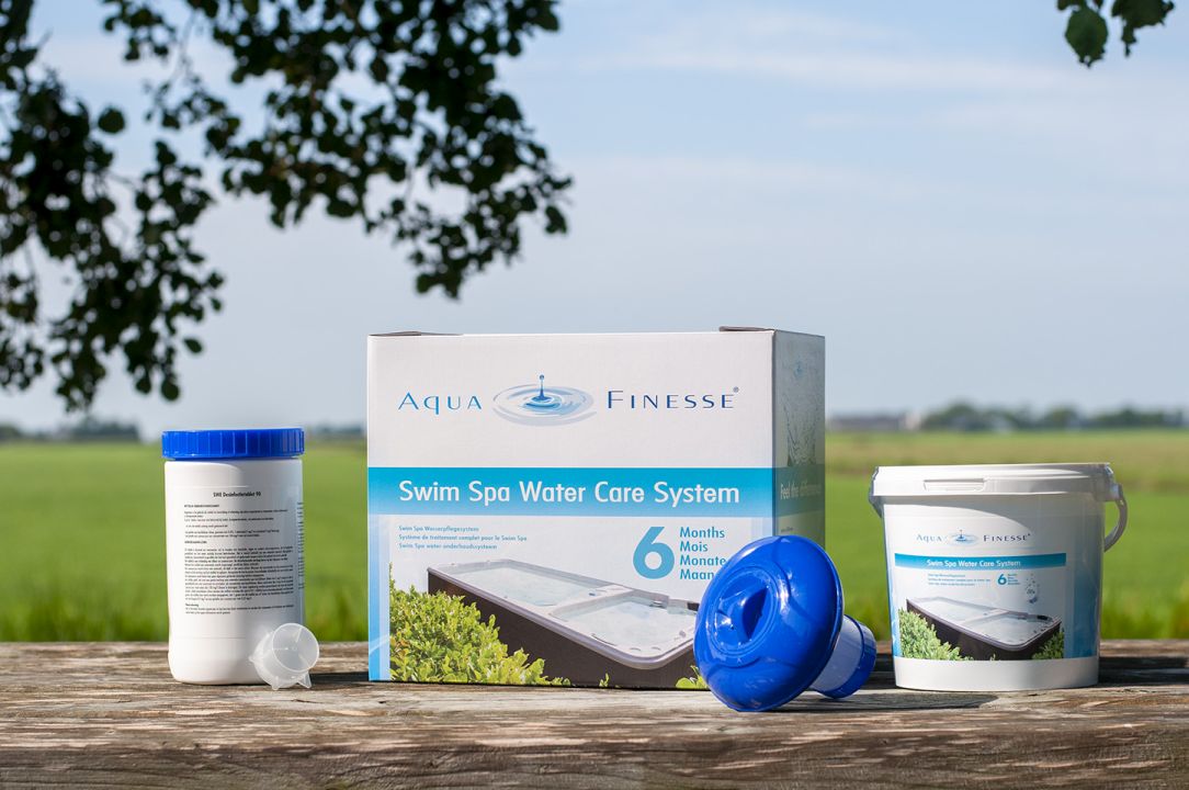 aquafinesse-swimspa-watercare-box_2 aquafinesse-swimspa-watercare-box_2